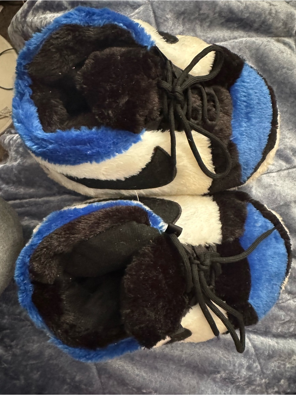 Source Unknown Plush Lace-Up Slippers in Blue, Black & White